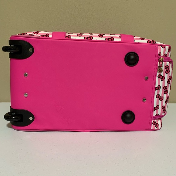 Bioworld Sanrio Hello Kitty Wheeled Travel Duffle Carry-On Luggage Bag-NWT - Picture 9 of 12